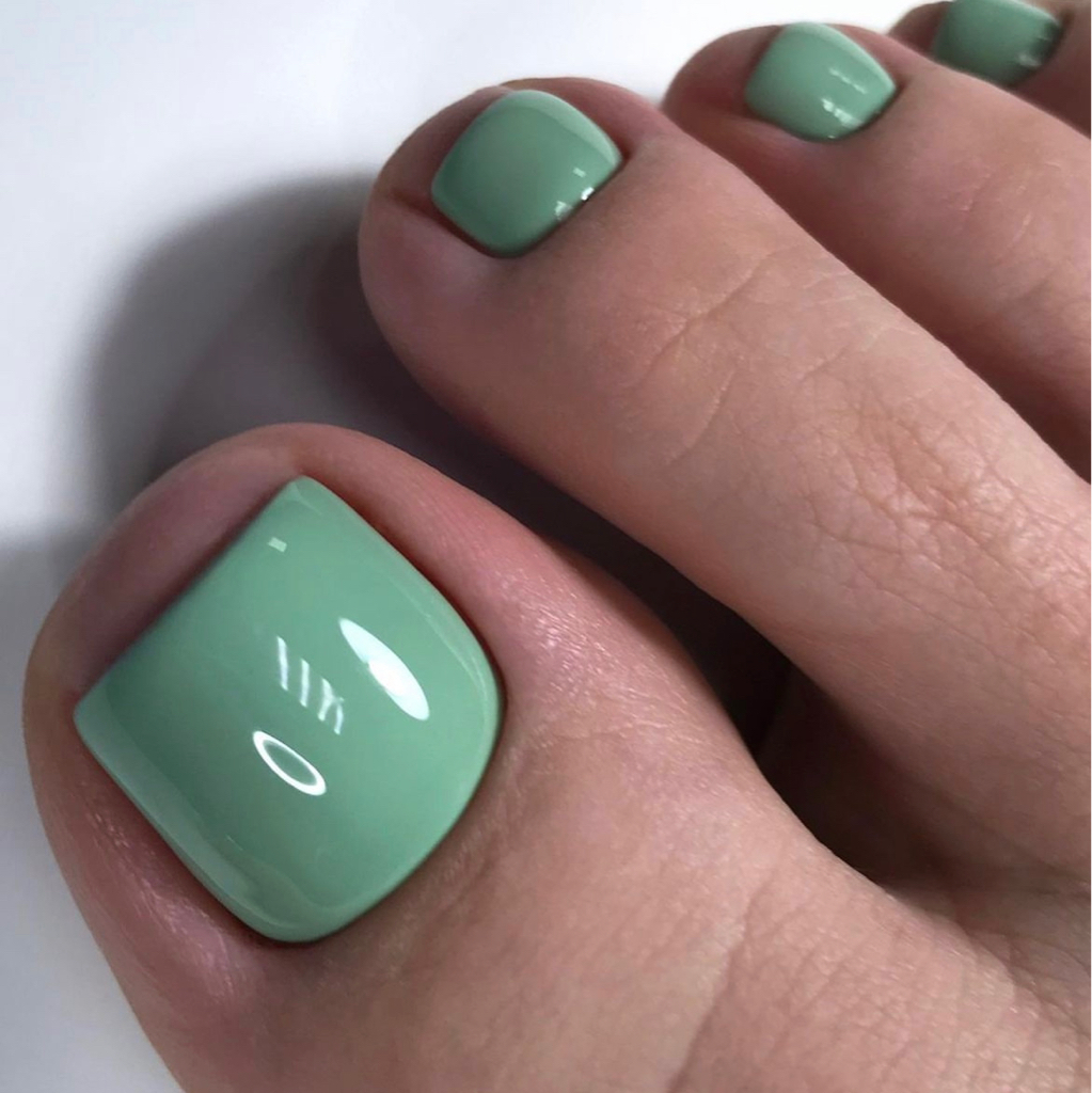 педикюр полный (со стопой) с покрытием гель-лаком