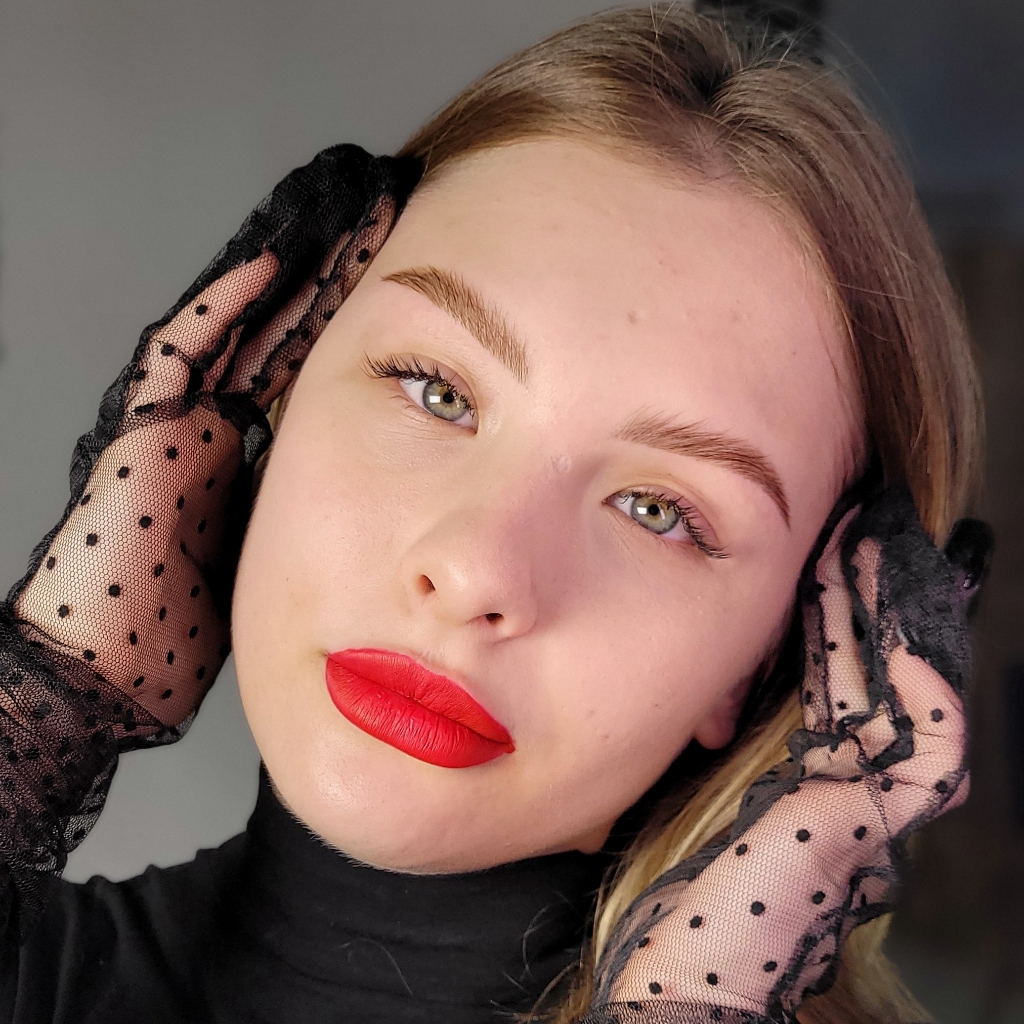 Ламинирование бровей + коррекция + окрашивание