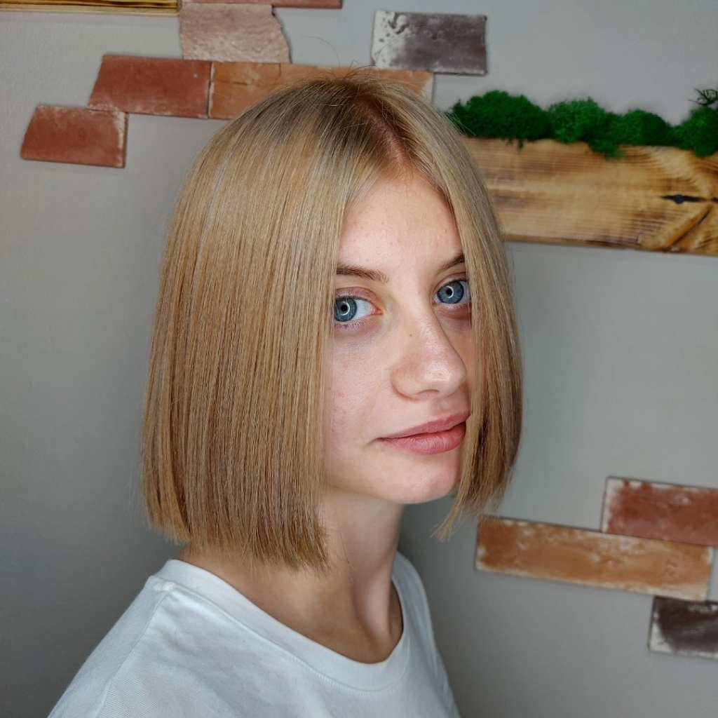 Коррекция волос одним срезом