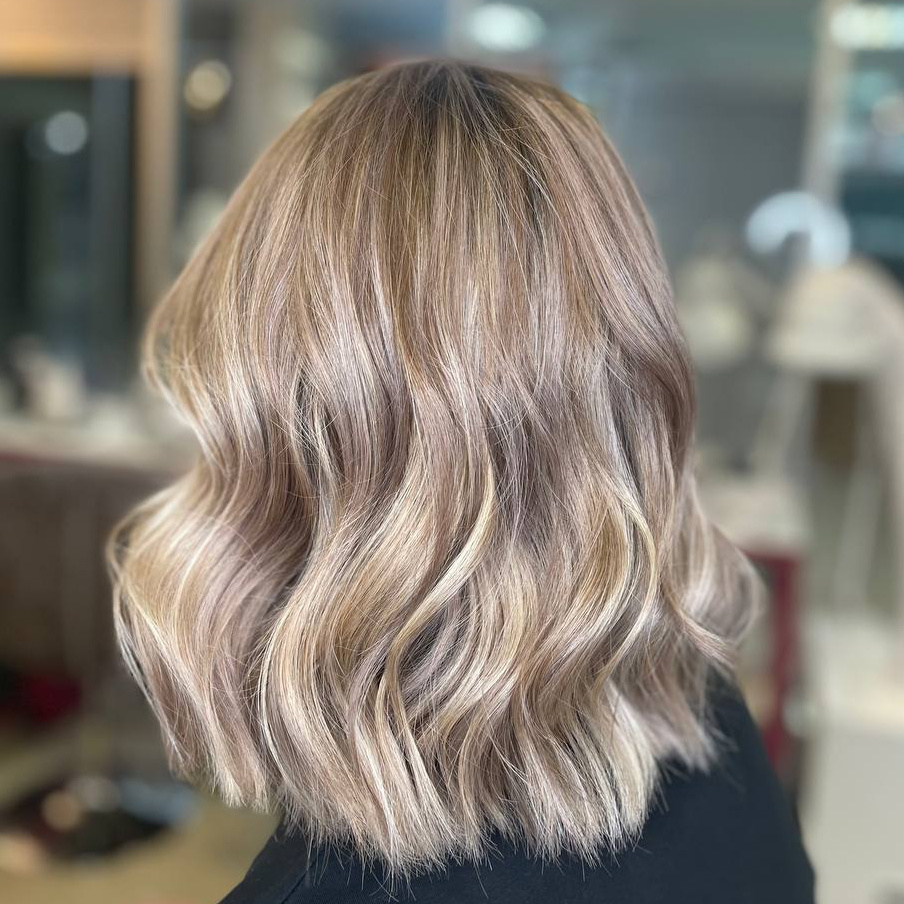 Сложное окрашивание средних волос