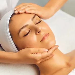 Pura Signature Facial