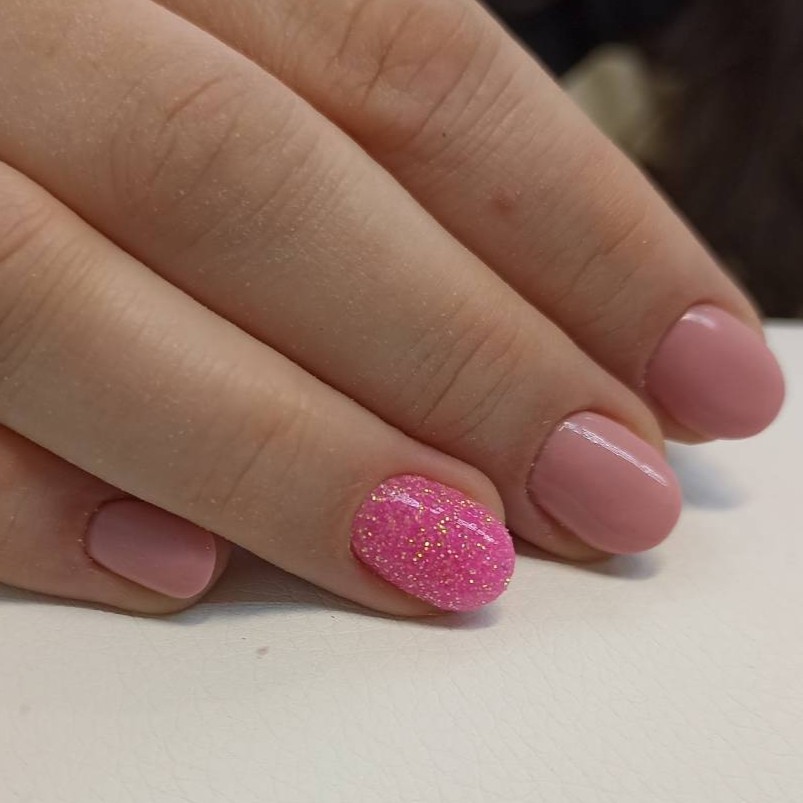 Гипоаллергенный (титановый, пудровый) маникюр