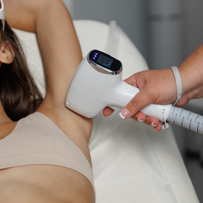 Подмышечные впадины