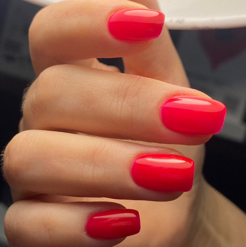 Маникюр с покрытием гель-лак