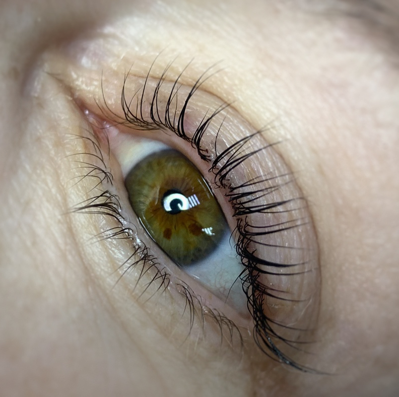 Ламинирование ресниц + окрашивание + ботокс