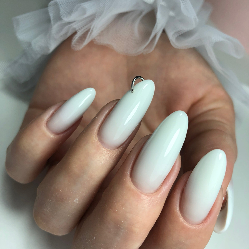 Наращивание ногтей