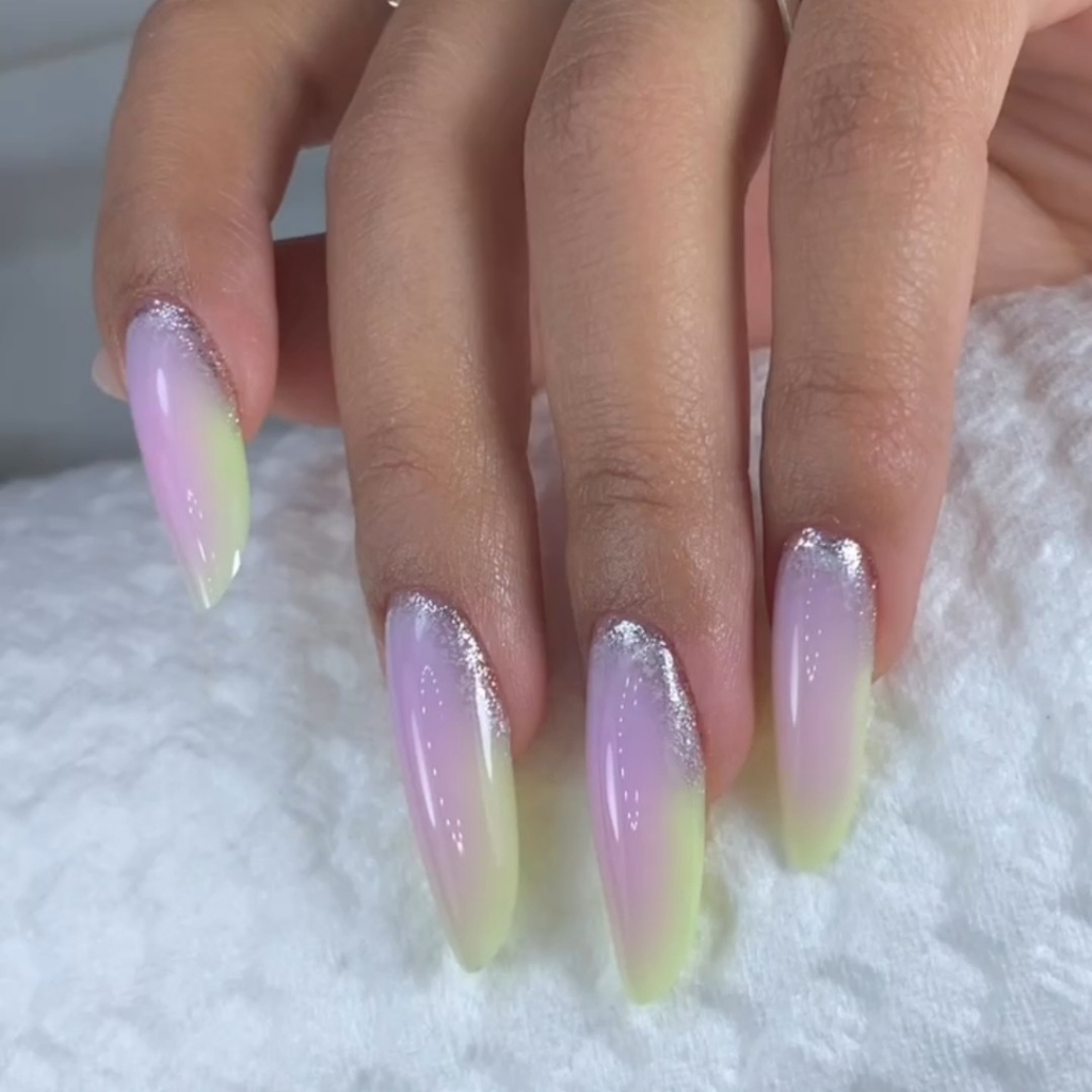 Наращивание ногтей
extensiones de uñas