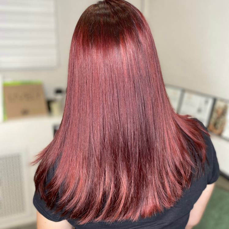 Окрашивание волос ( корни)