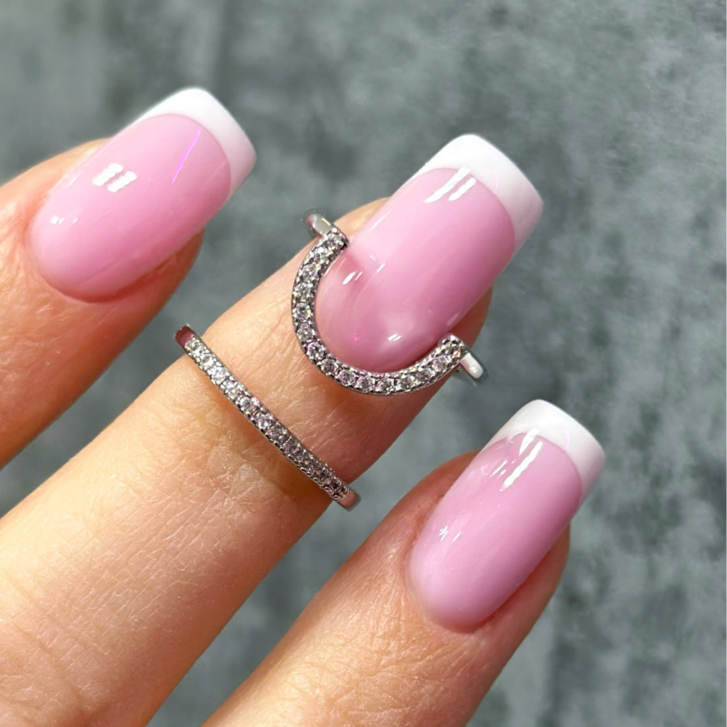 Наращивание ногтей