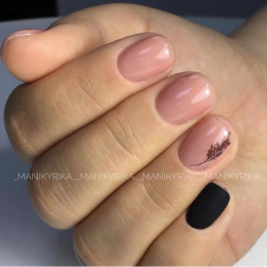 Manicure + gel polish + design (light/up to 4 nails)