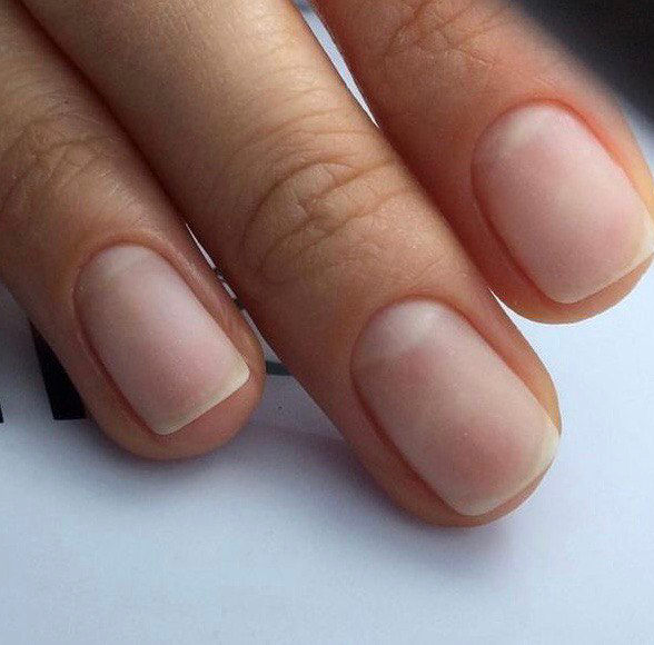 2. Маникюр гигиенический  без покрытия (женский, мужской)