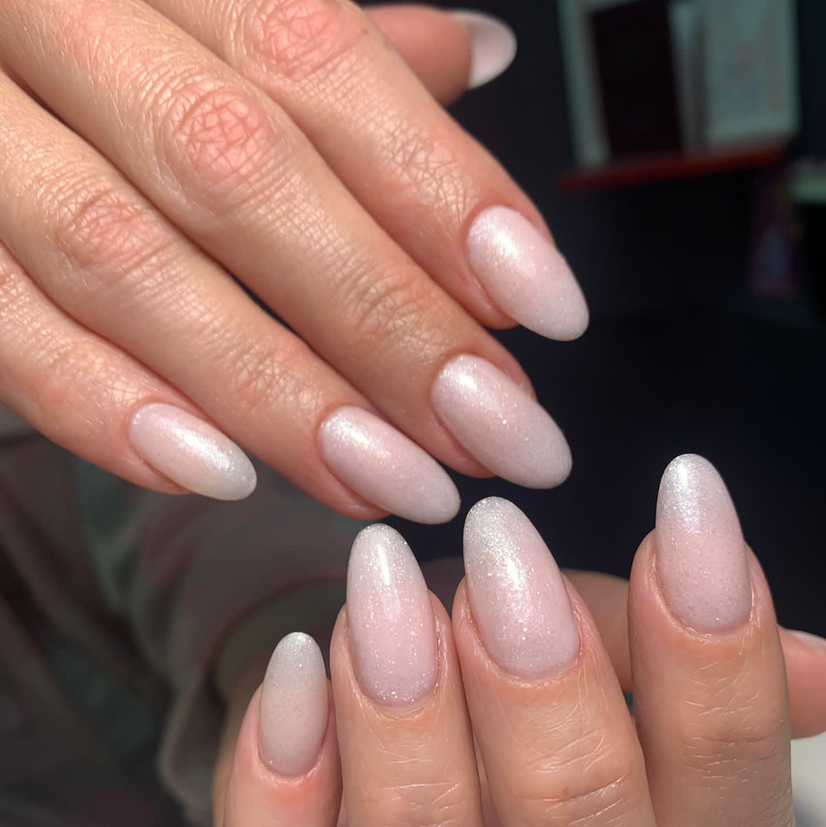 Наращивание ногтей