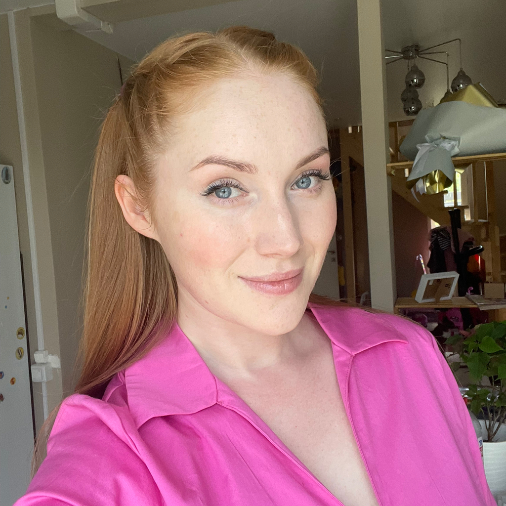 Сарафанова Марина