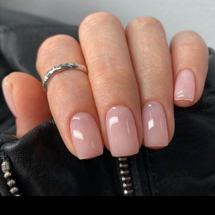 НЮД СТАНДАРТ( маникюр + покрытие цветной базой).