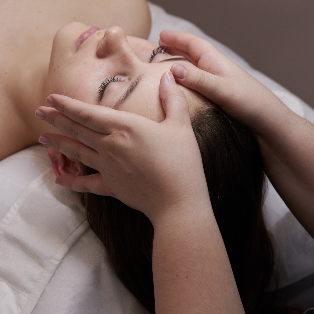 Массаж головы