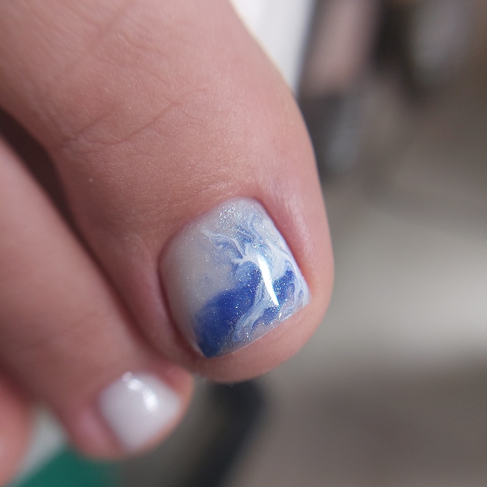 Педикюр с покрытием