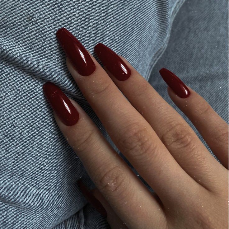 Моделирование (наращивание ногтей)