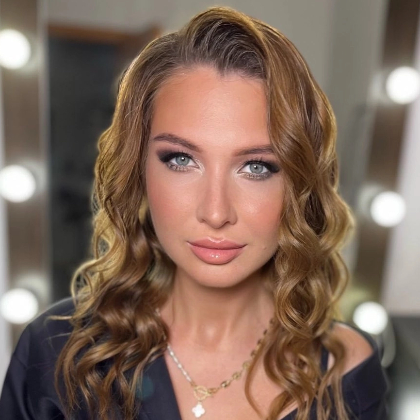 Лаура Ракова