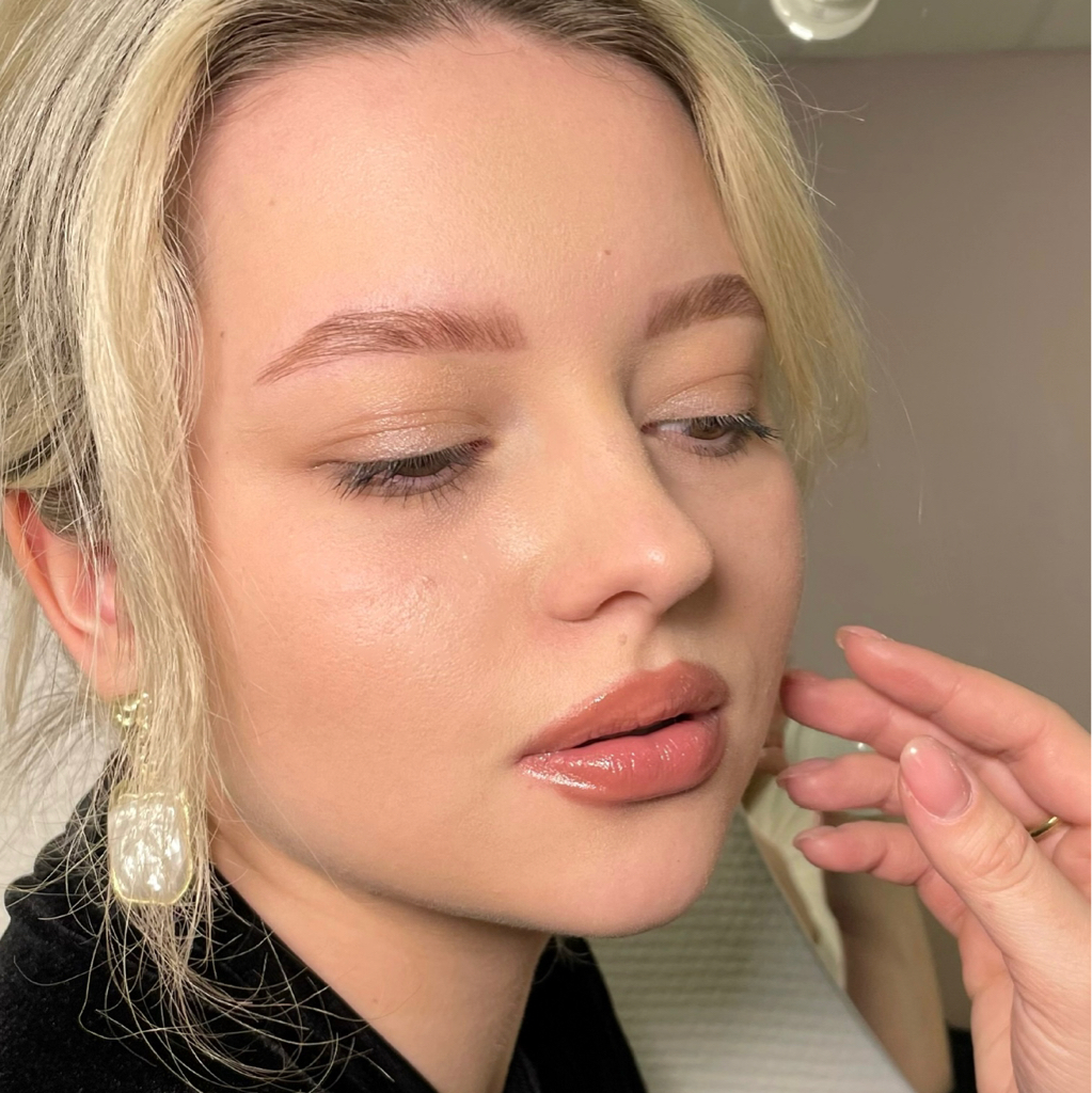 Оформление бровей (окрашивание+ коррекция)