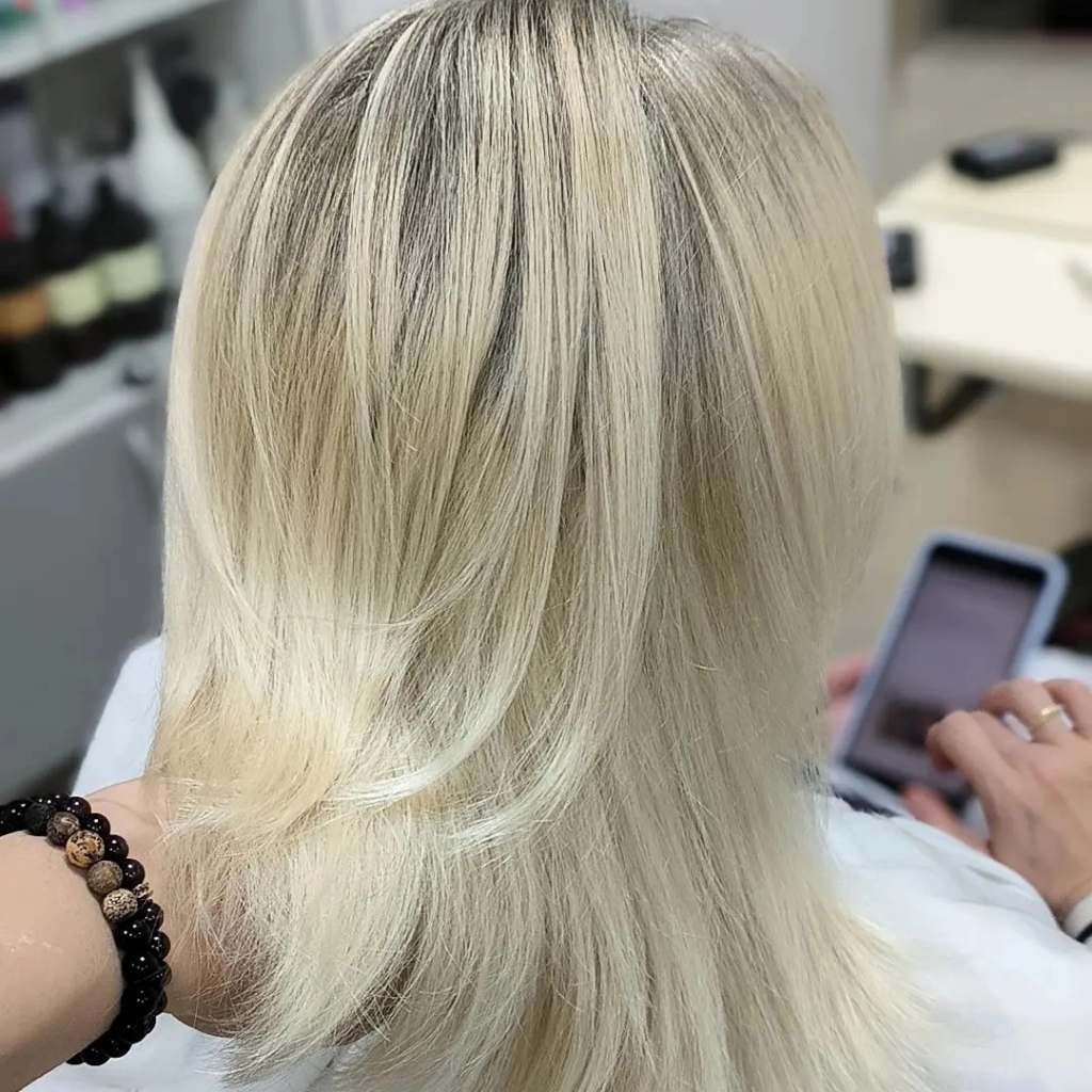 ОКРАШИВАНИЕ В СВЕТЛЫЕ ТОНА