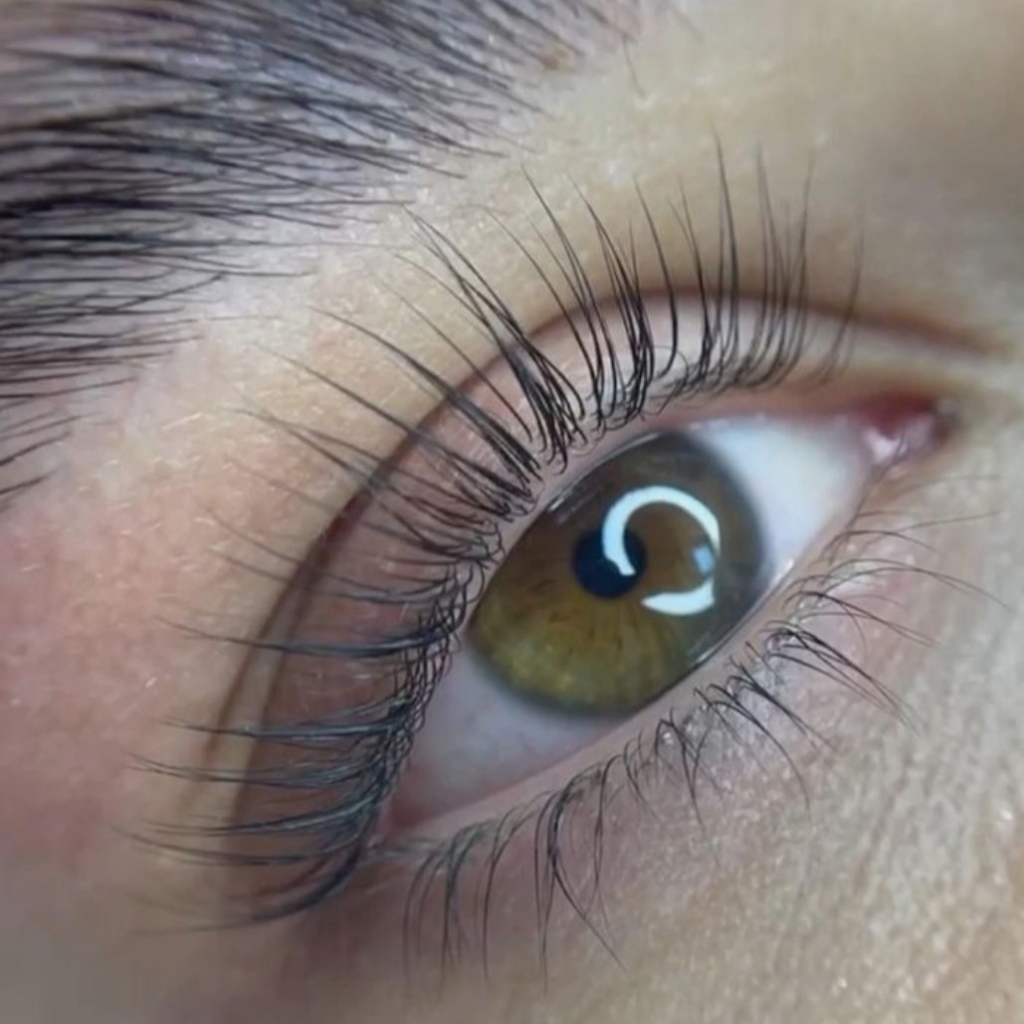 Ламинирование ресниц без окрашивания