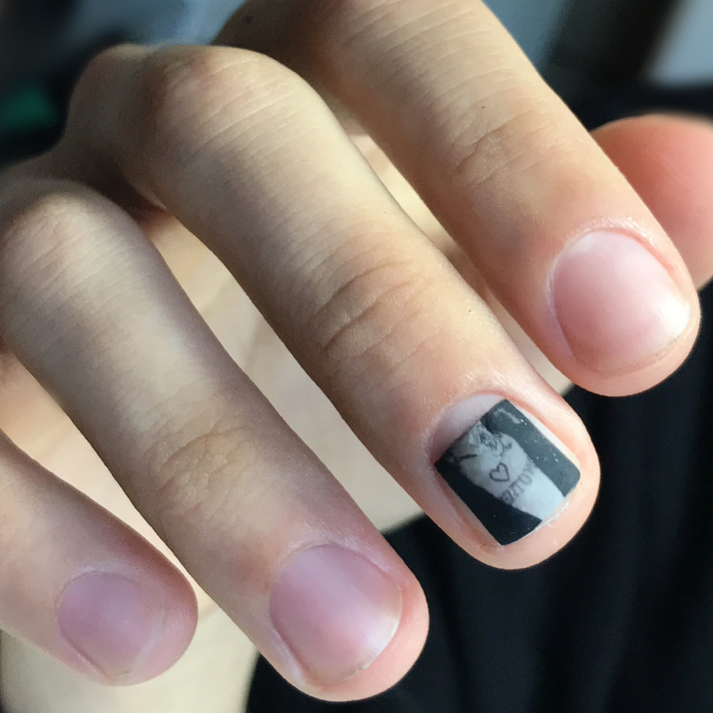 Маникюр мужской