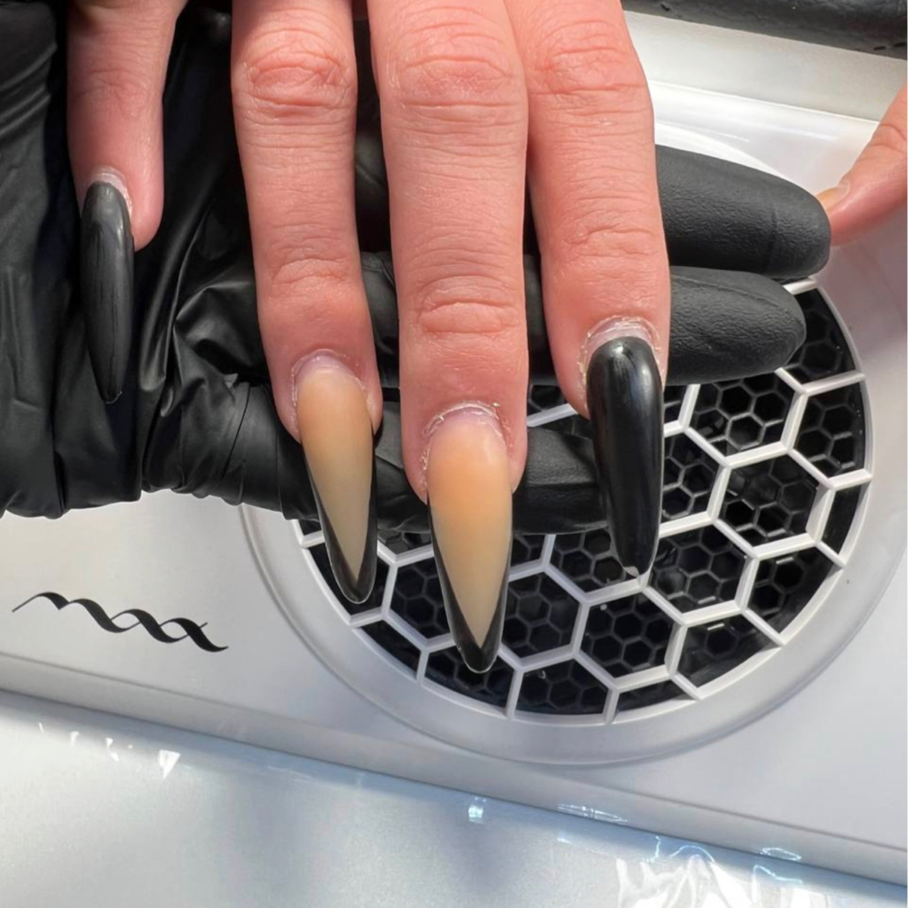 Коррекция наращенных