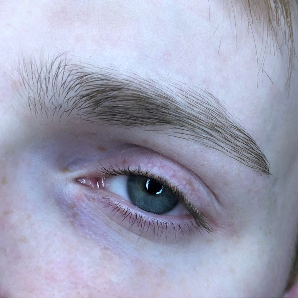 Мужское оформление бровей