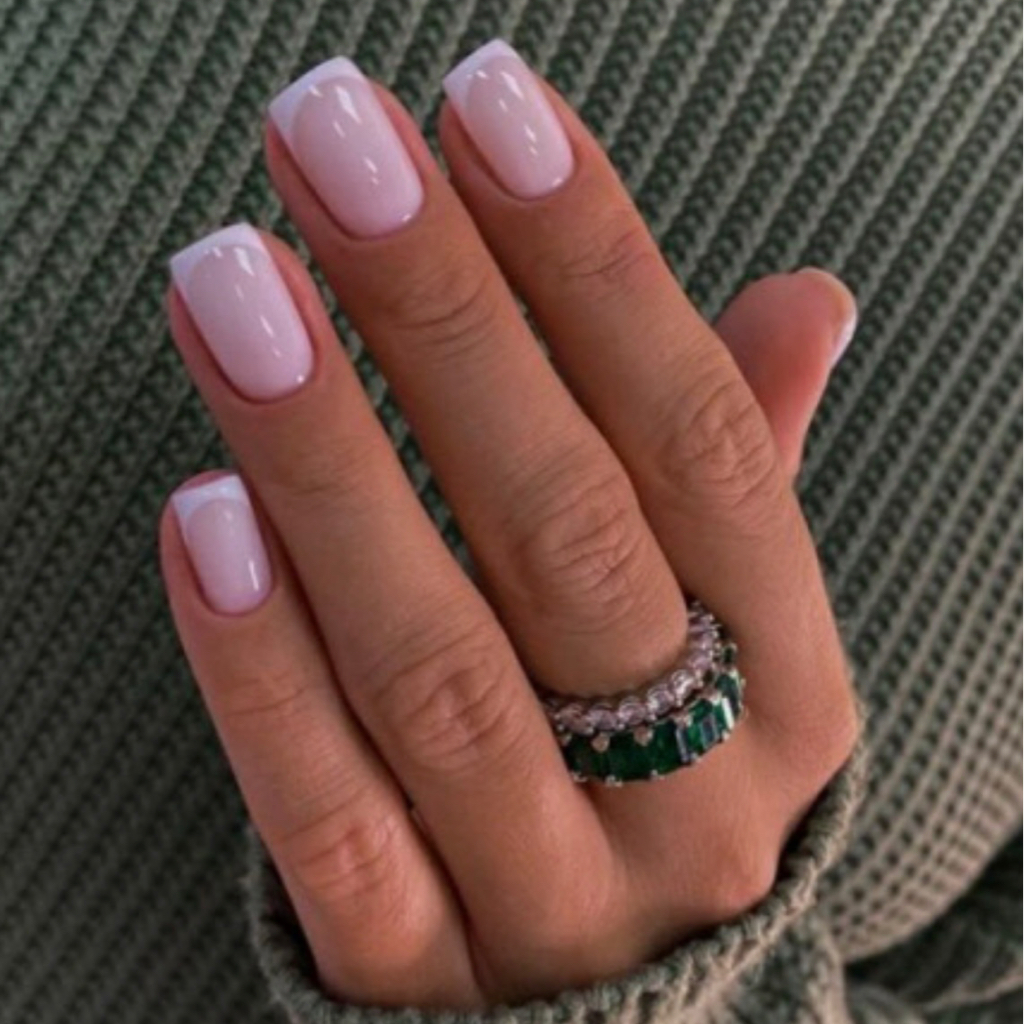 Маникюр с покрытием гель-лак (однотонным)