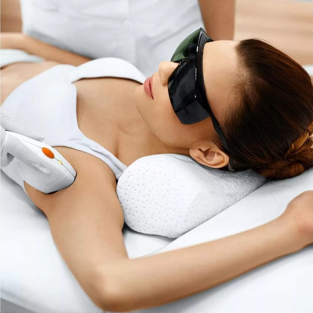 Подмышечные впадины