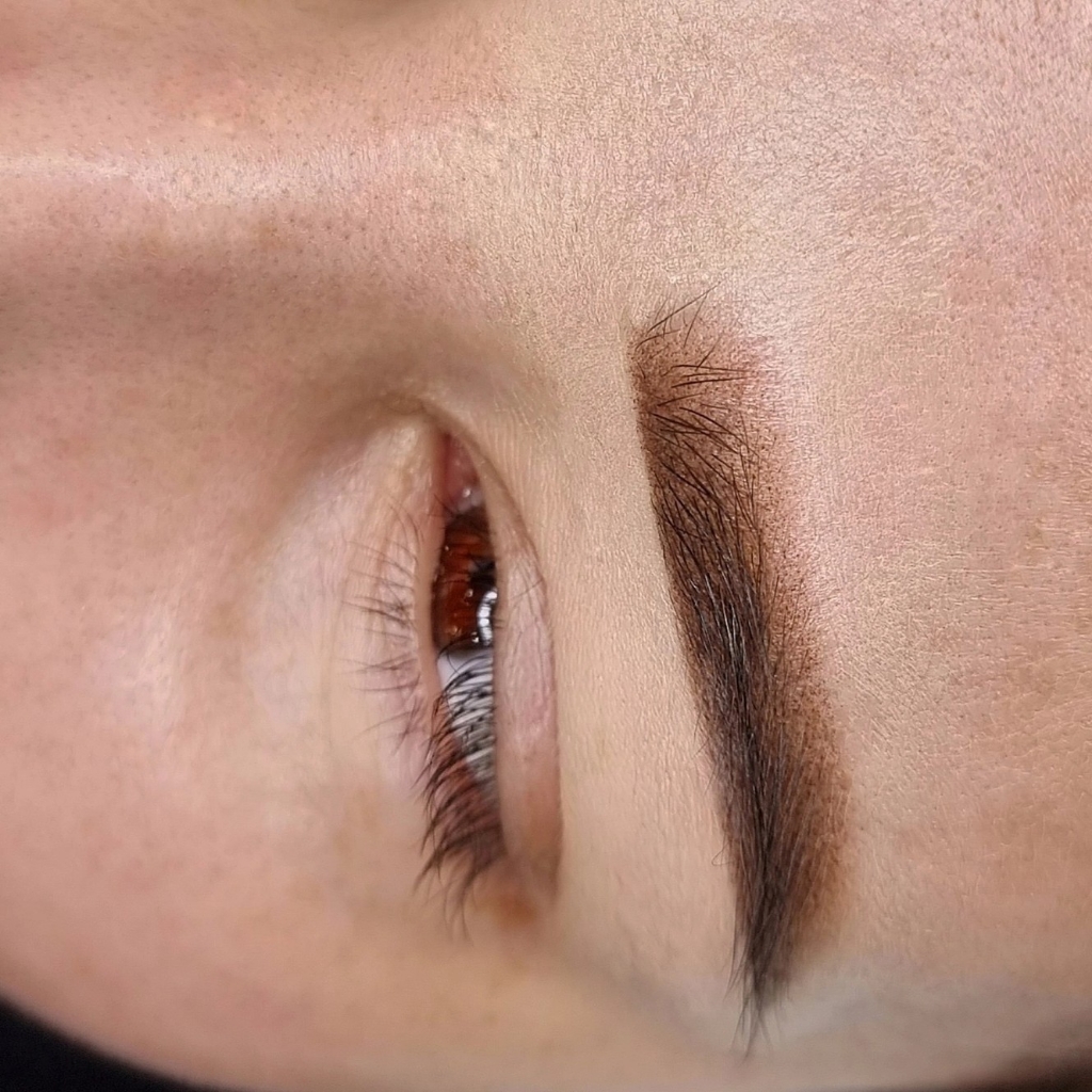 Коррекция бровей — Рефреш обновление через 1 год