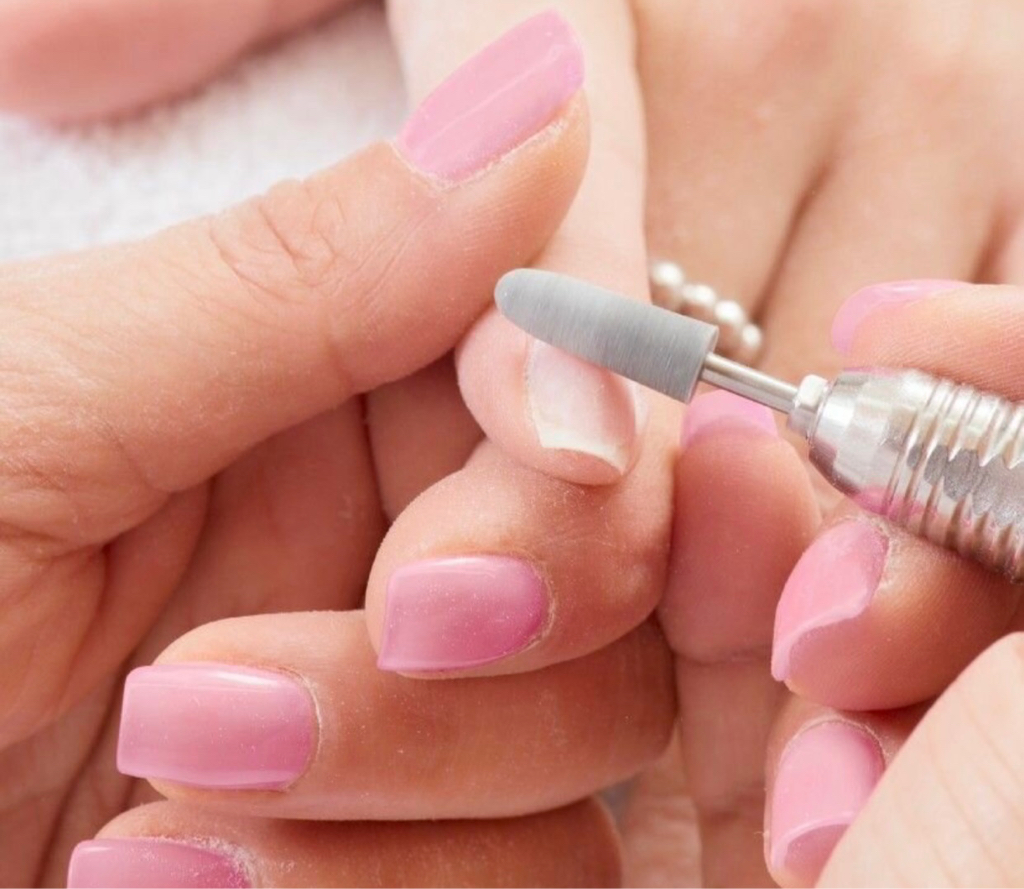 Чужое снятие гель-лака