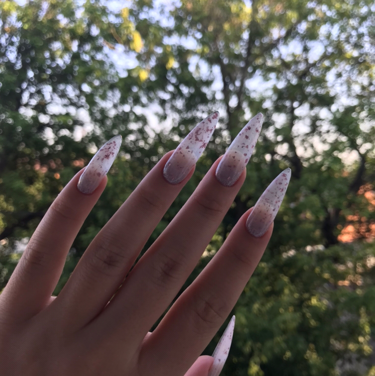 Наращивание ногтей