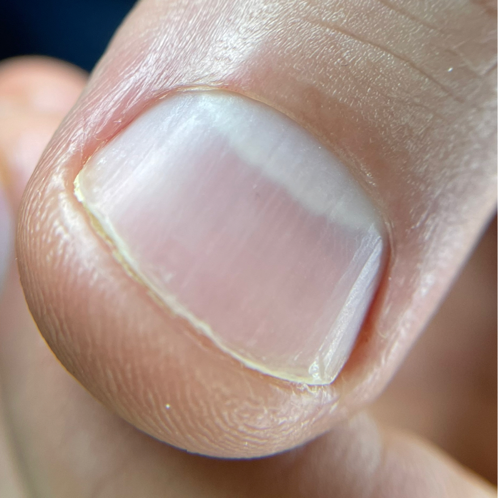 Маникюр без покрытия