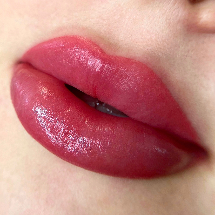 ГУБЫ перманентный макияж