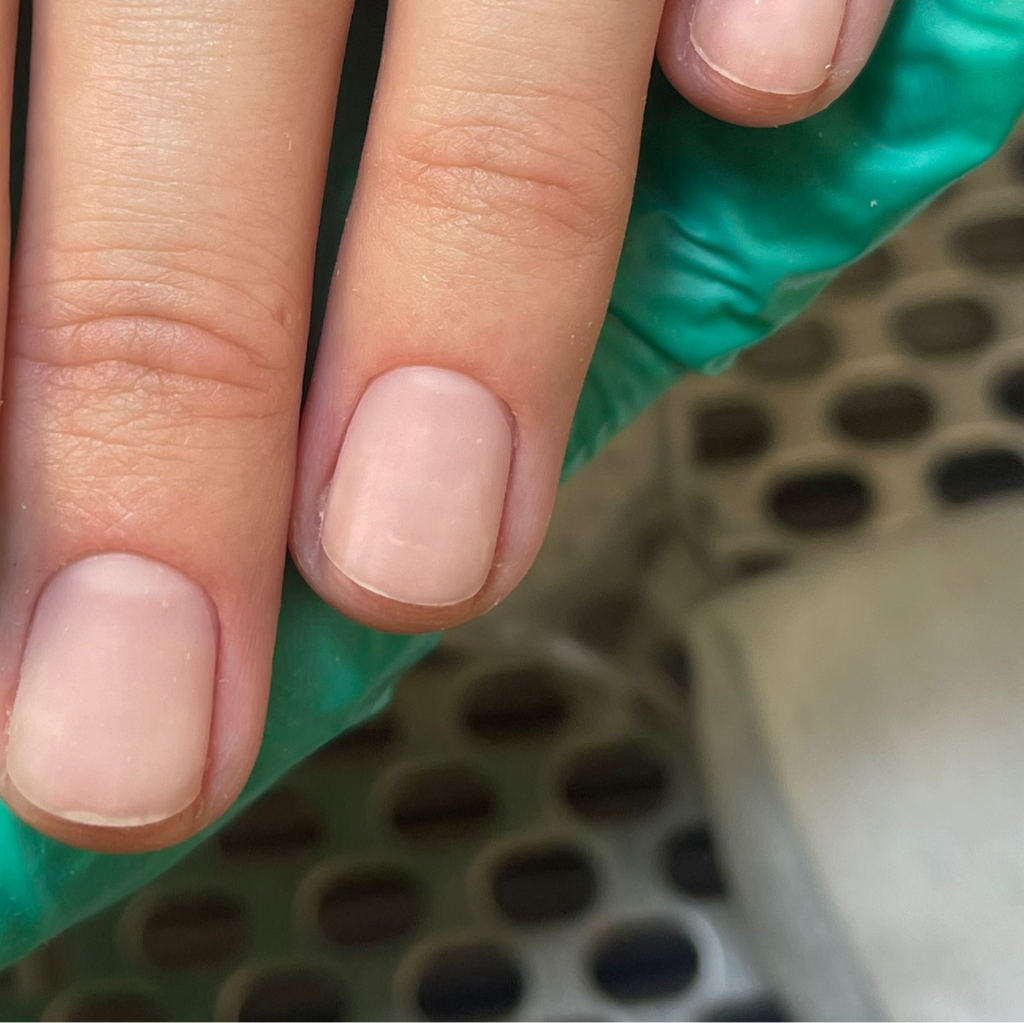 Аппаратный/ комбинированный маникюр без покрытия гель-лак