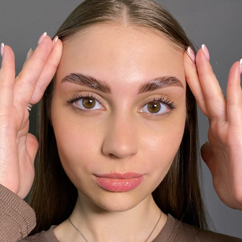 Ламинирование бровей с уходовой процедурой