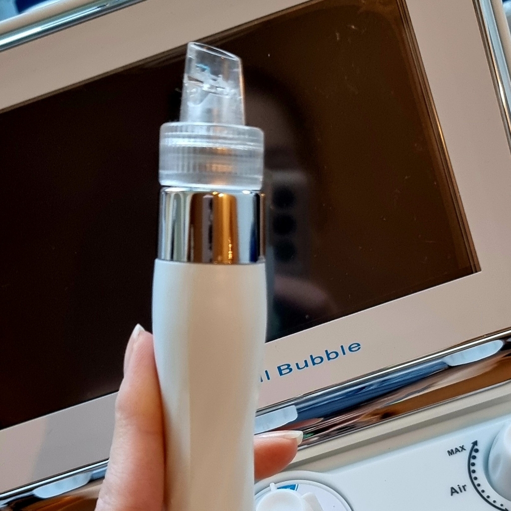 Чистка Hydrofacial + пилинг