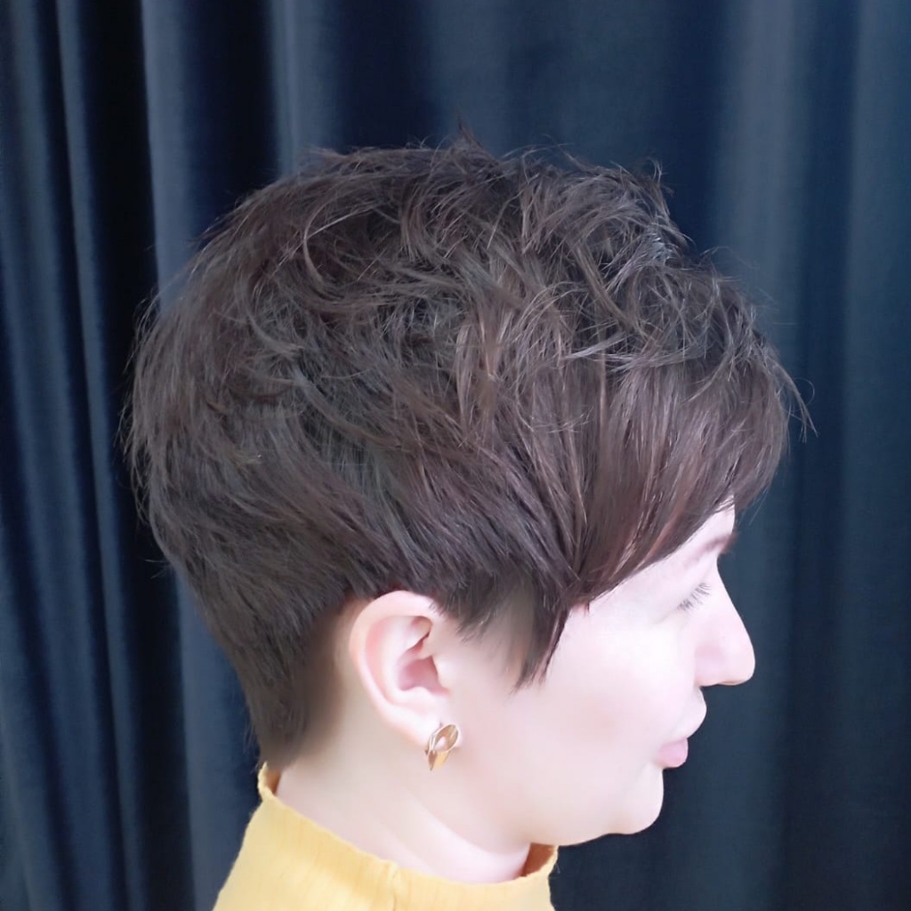 Стрижка женская короткая