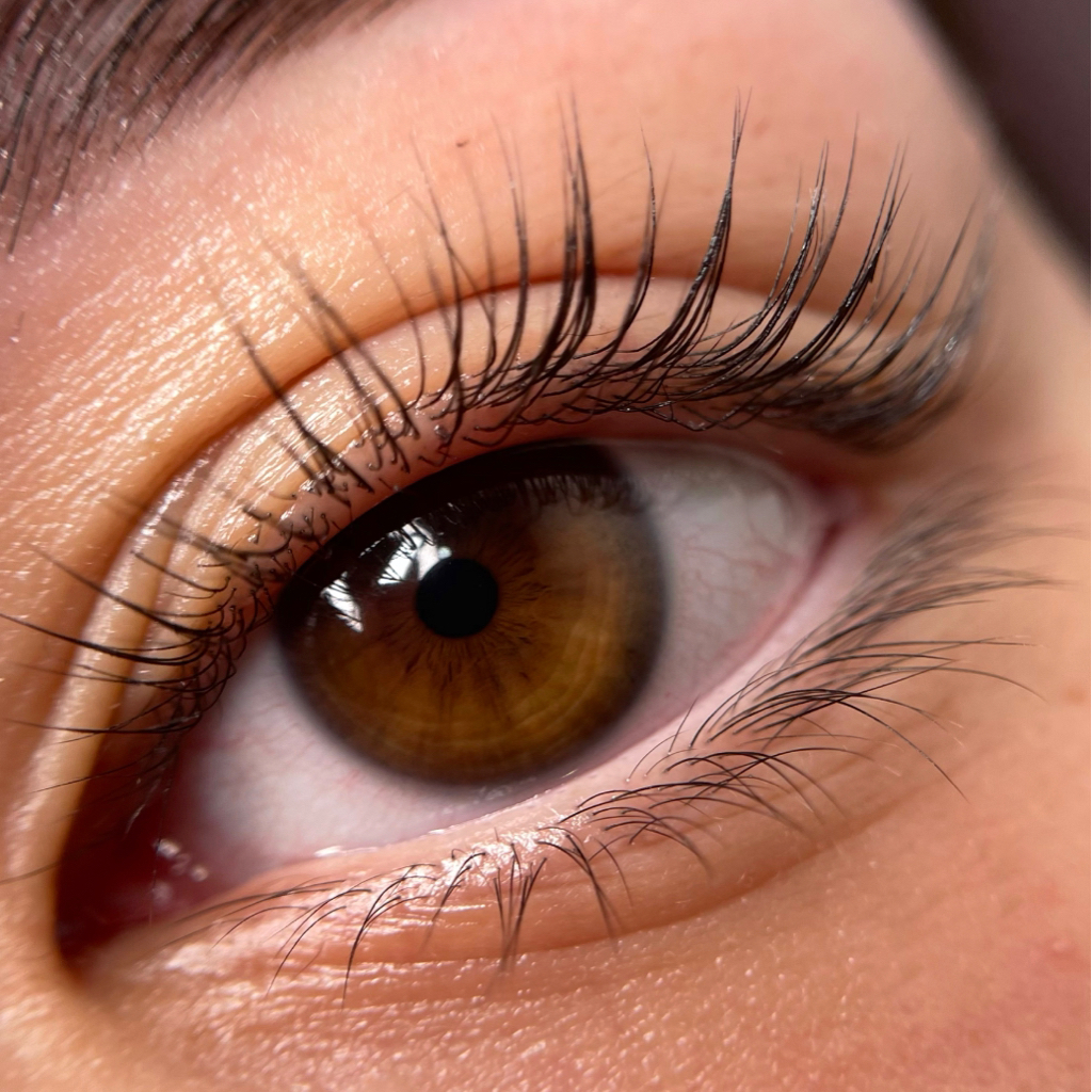 Ламинирование ресниц