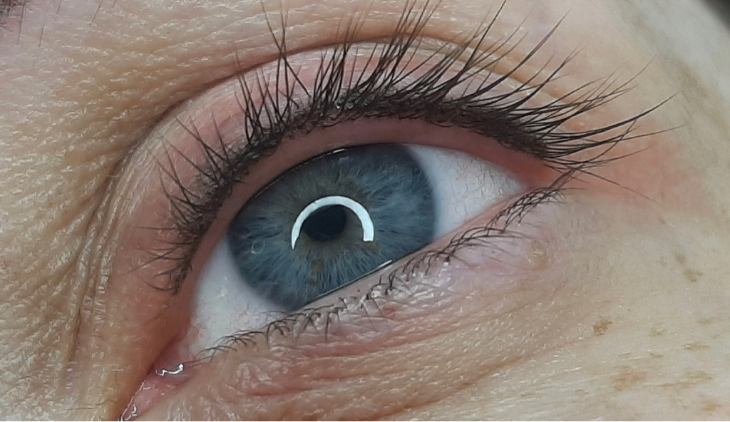 Перманентный макияж век( межресничка)