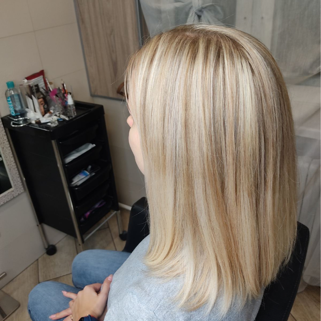 Блондирование (обесцвечивание) волос с тонировочной маской NewTone