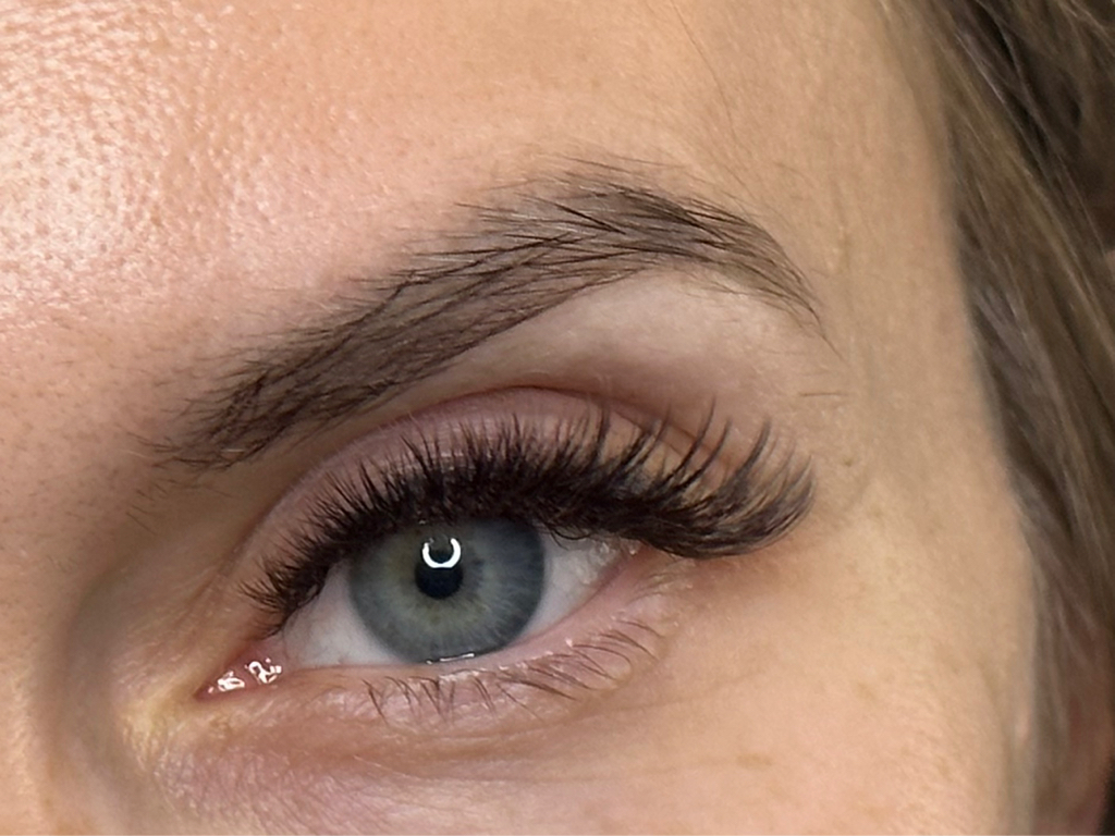 LED Наращивание ресниц 3D=3100₽
  Все Топовые Эффекты-Мокрый,Лучики ,Колибри,Клеопатра, Анимэ,Барби ,Кошка… Коричневые ресницы. Изгибы М,L,L+,C,D,CC.