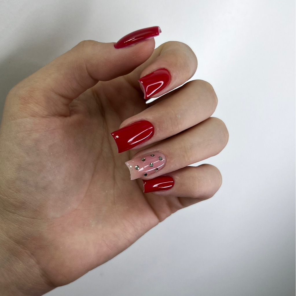 Маникюр «old money» (однотон)