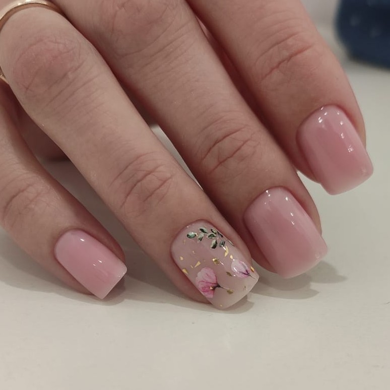 Маникюр с покрытием гель-лак