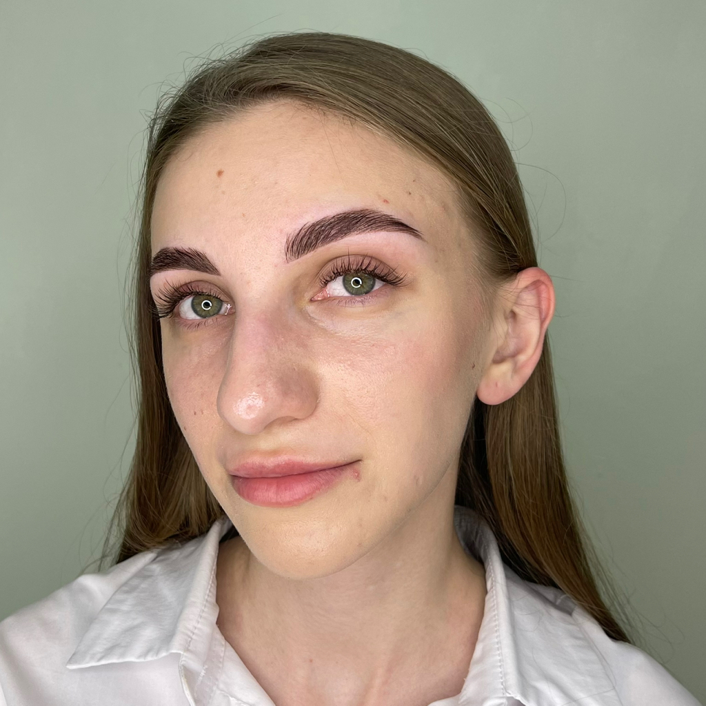 Комплекс наращивание ресниц 1д + оформление бровей