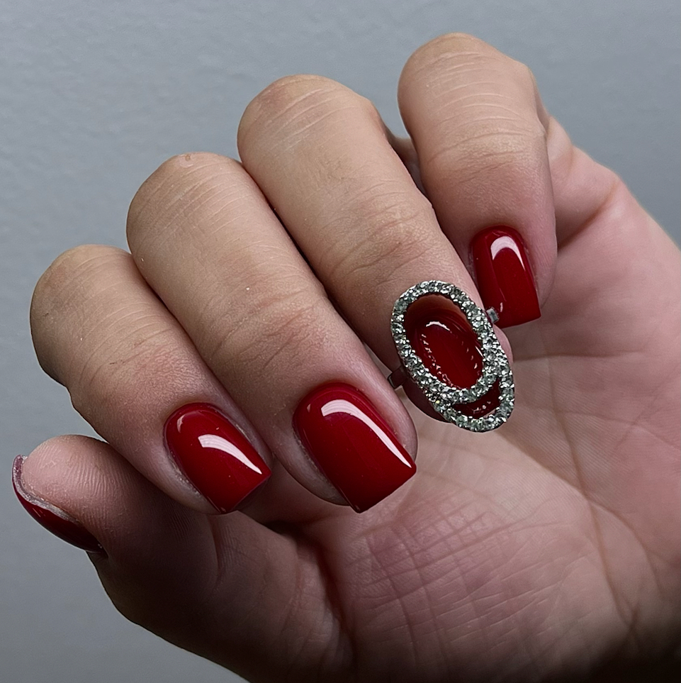 маникюр +однотонное покрытие гель-лак+укрепление