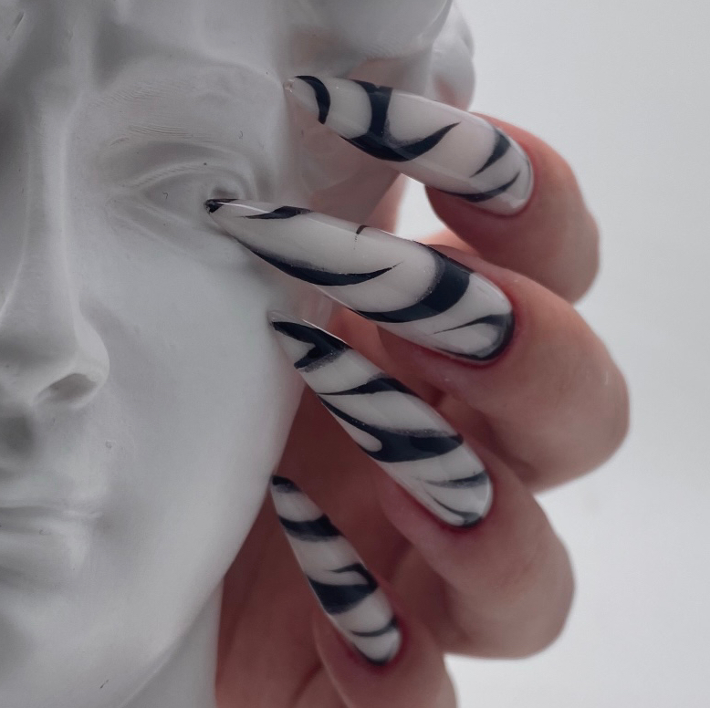 Наращивание ногтей 5 и более единицы