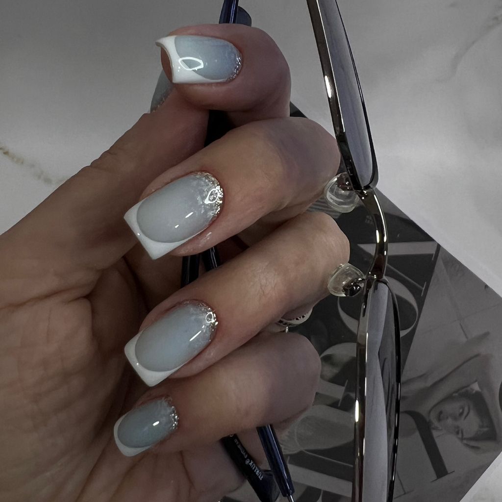 Укрепление гелем и френч