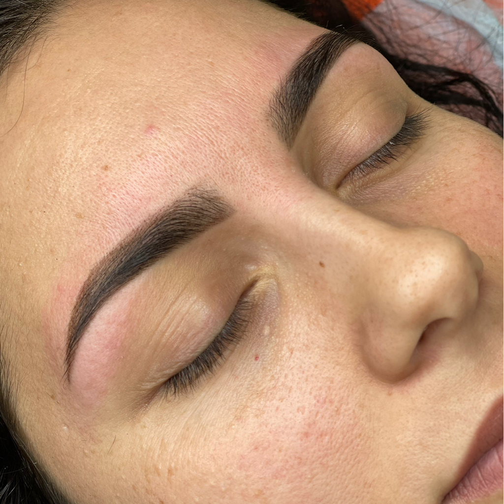 Окрашивание бровей хной+ коррекция